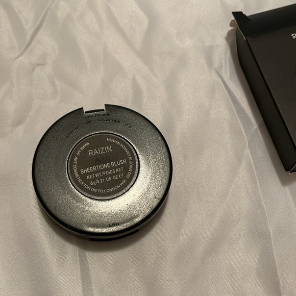MAC SHEERTONE BLUSH RAIZIN - Picture 4 of 4